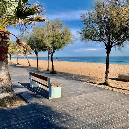Espacioso Velero Junto A La Playa Bcn Botel