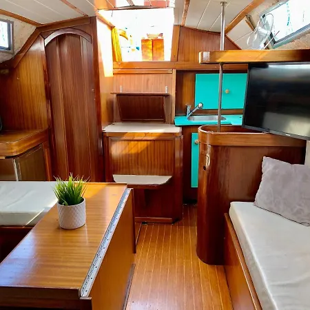Espacioso Velero Junto A La Playa Bcn *