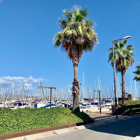 Ботель Espacioso Velero Junto A La Playa Bcn Бадалона